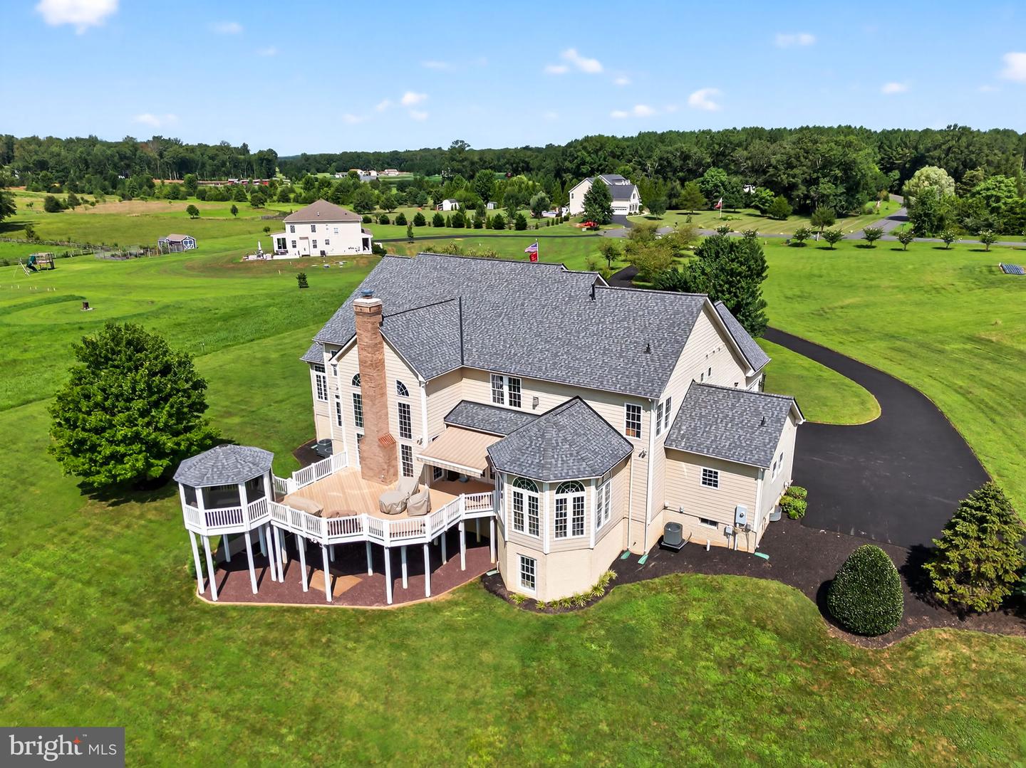 10895 JUSTABOUT FARMS LN, NOKESVILLE, Virginia 20181, 5 Bedrooms Bedrooms, ,5 BathroomsBathrooms,Residential,For sale,10895 JUSTABOUT FARMS LN,VAPW2100204 MLS # VAPW2100204