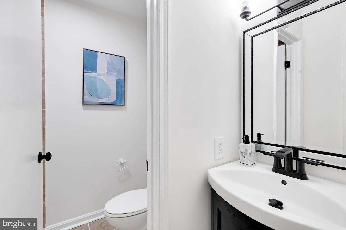 7805 TREVINO LN, FALLS CHURCH, Virginia 22043, 3 Bedrooms Bedrooms, ,3 BathroomsBathrooms,Residential,For sale,7805 TREVINO LN,VAFX2258108 MLS # VAFX2258108