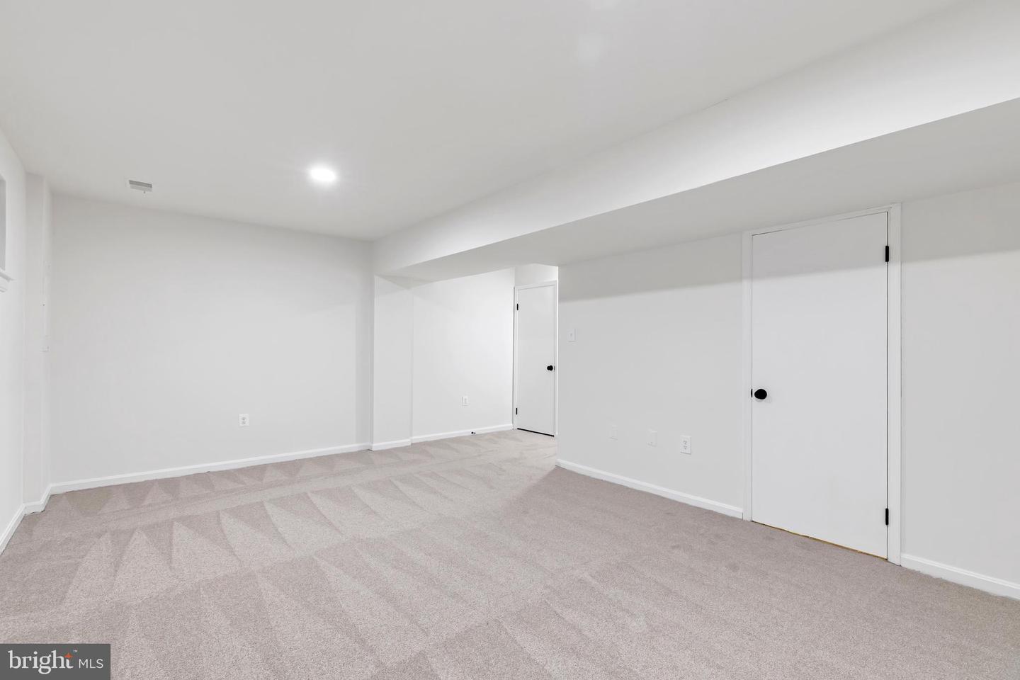 7805 TREVINO LN, FALLS CHURCH, Virginia 22043, 3 Bedrooms Bedrooms, ,3 BathroomsBathrooms,Residential,For sale,7805 TREVINO LN,VAFX2258108 MLS # VAFX2258108