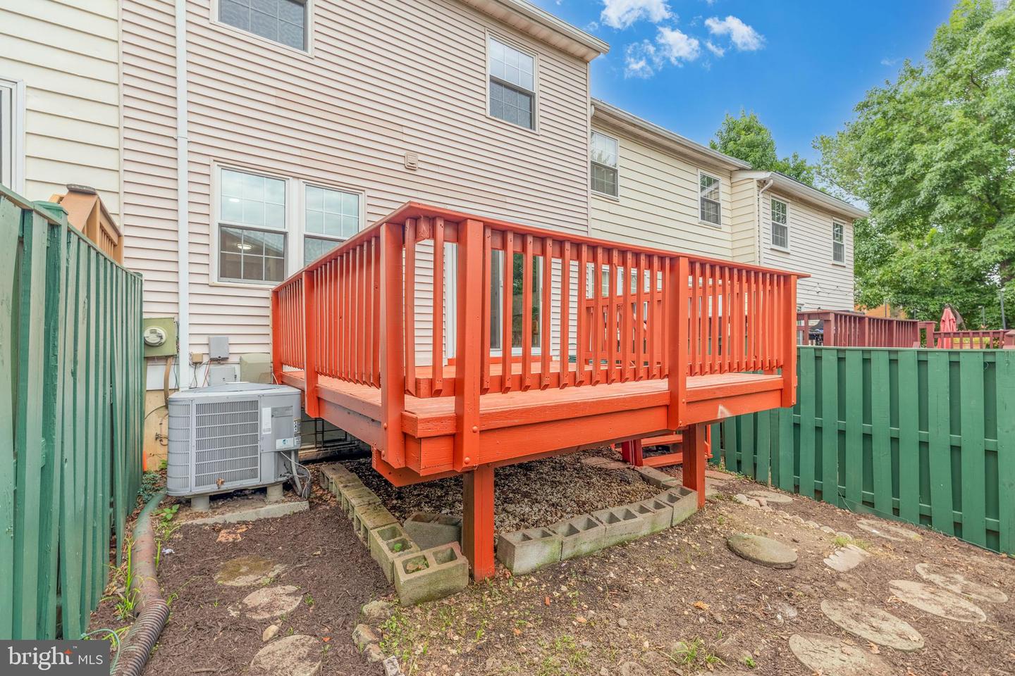 7805 TREVINO LN, FALLS CHURCH, Virginia 22043, 3 Bedrooms Bedrooms, ,3 BathroomsBathrooms,Residential,For sale,7805 TREVINO LN,VAFX2258108 MLS # VAFX2258108