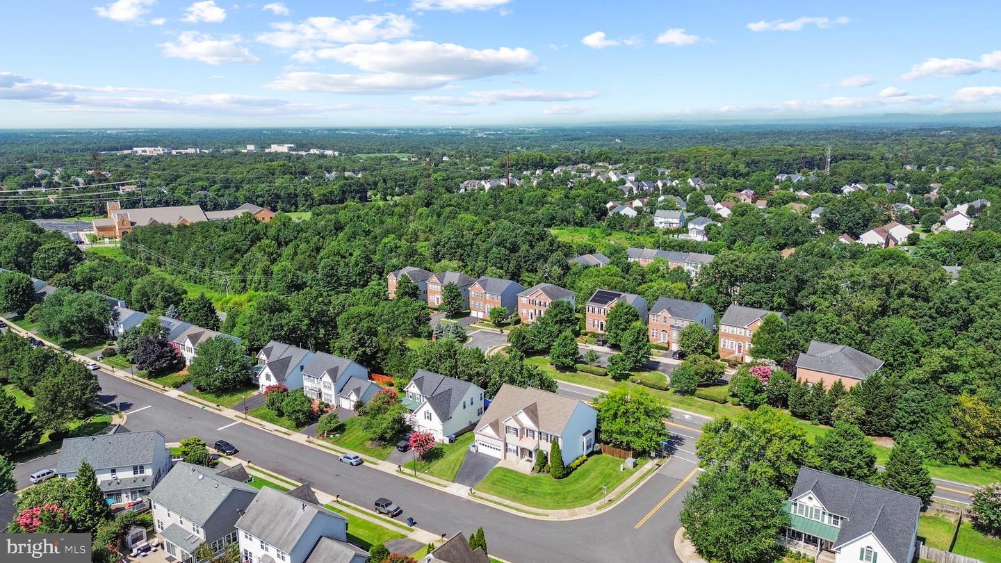 6514 WHEAT MILL WAY, CENTREVILLE, Virginia 20121, 4 Bedrooms Bedrooms, ,2 BathroomsBathrooms,Residential,For sale,6514 WHEAT MILL WAY,VAFX2257740 MLS # VAFX2257740