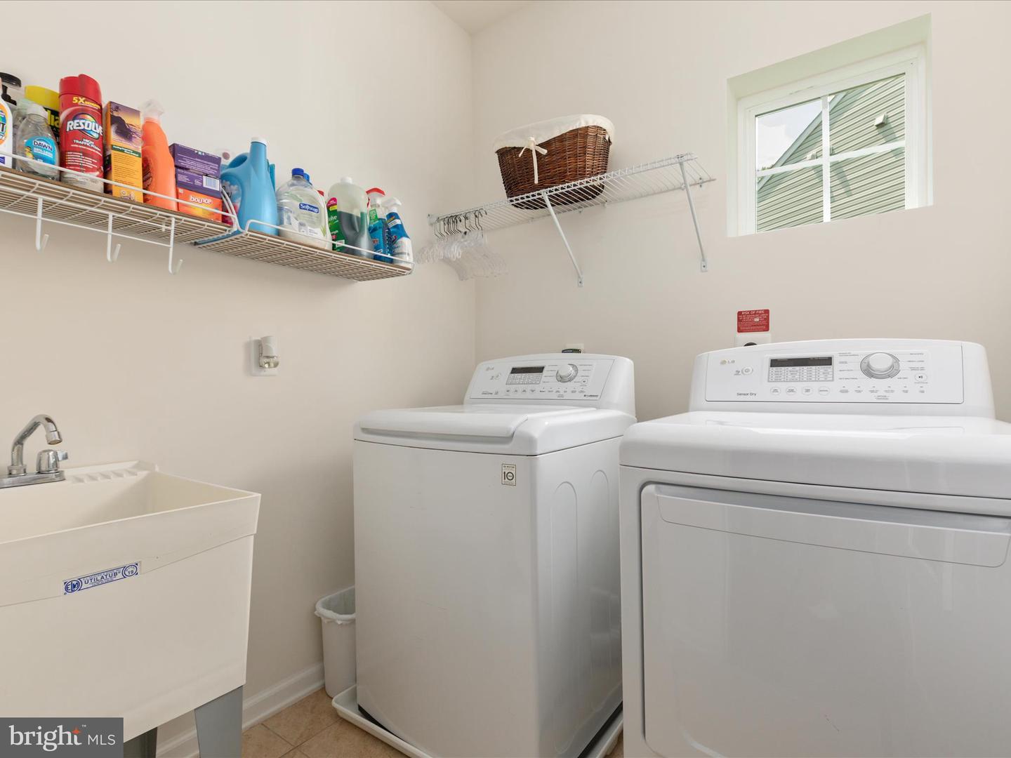 4116 EDDY CT, WARRENTON, Virginia 20187, 3 Bedrooms Bedrooms, ,3 BathroomsBathrooms,Residential,For sale,4116 EDDY CT,VAFQ2017624 MLS # VAFQ2017624