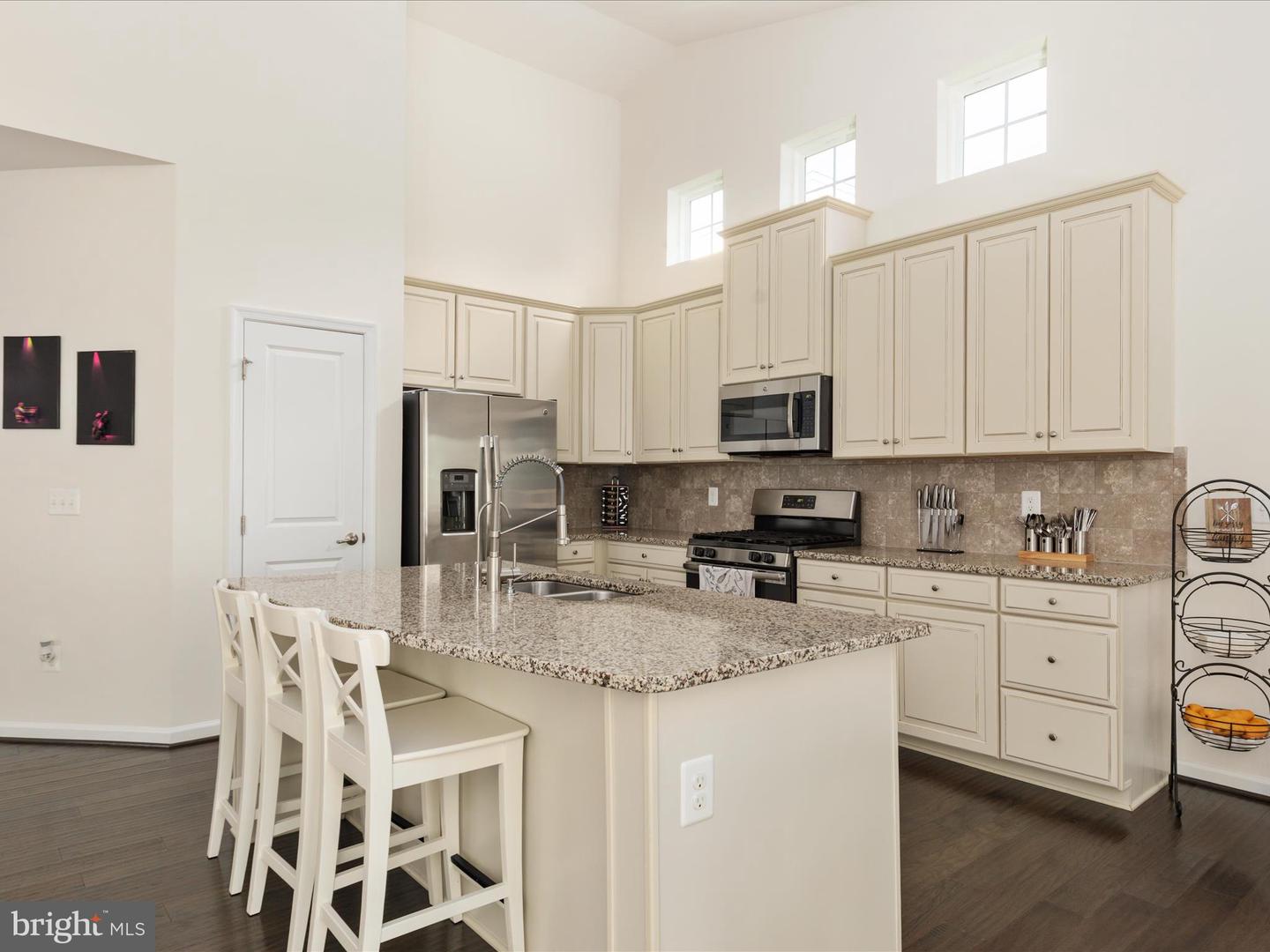4116 EDDY CT, WARRENTON, Virginia 20187, 3 Bedrooms Bedrooms, ,3 BathroomsBathrooms,Residential,For sale,4116 EDDY CT,VAFQ2017624 MLS # VAFQ2017624