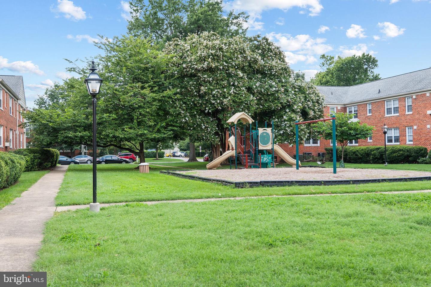 1302 BELLE VIEW BLVD #A-1, ALEXANDRIA, Virginia 22307, 2 Bedrooms Bedrooms, 5 Rooms Rooms,1 BathroomBathrooms,Residential,For sale,1302 BELLE VIEW BLVD #A-1,VAFX2258126 MLS # VAFX2258126