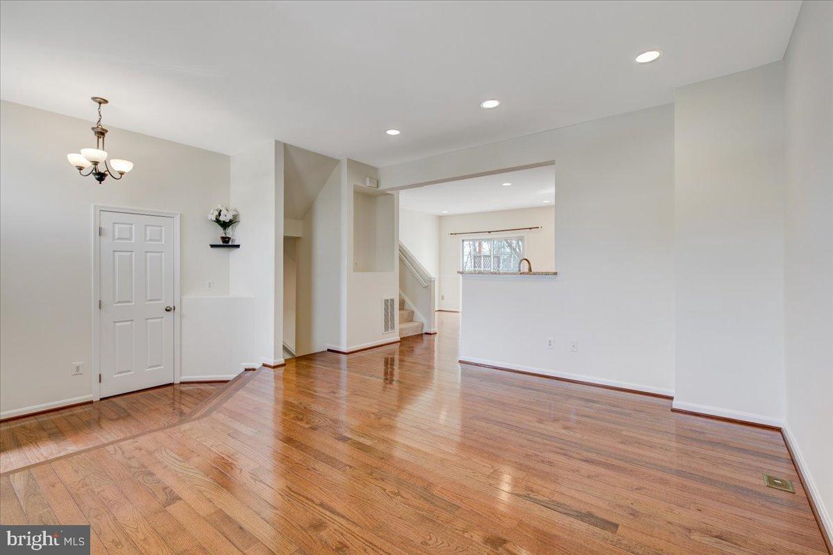 14319 FLOMATION CT, CENTREVILLE, Virginia 20121, 3 Bedrooms Bedrooms, 14 Rooms Rooms,3 BathroomsBathrooms,Residential,For sale,14319 FLOMATION CT,VAFX2258154 MLS # VAFX2258154
