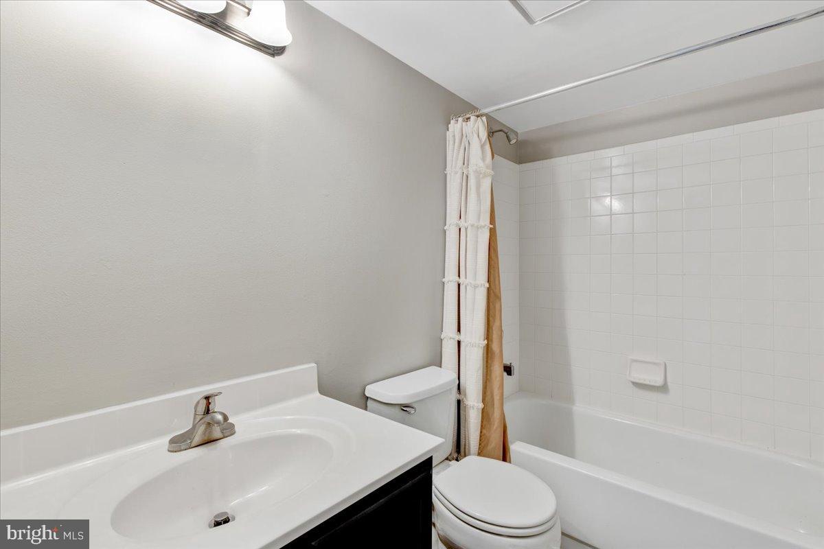 14319 FLOMATION CT, CENTREVILLE, Virginia 20121, 3 Bedrooms Bedrooms, 14 Rooms Rooms,3 BathroomsBathrooms,Residential,For sale,14319 FLOMATION CT,VAFX2258154 MLS # VAFX2258154