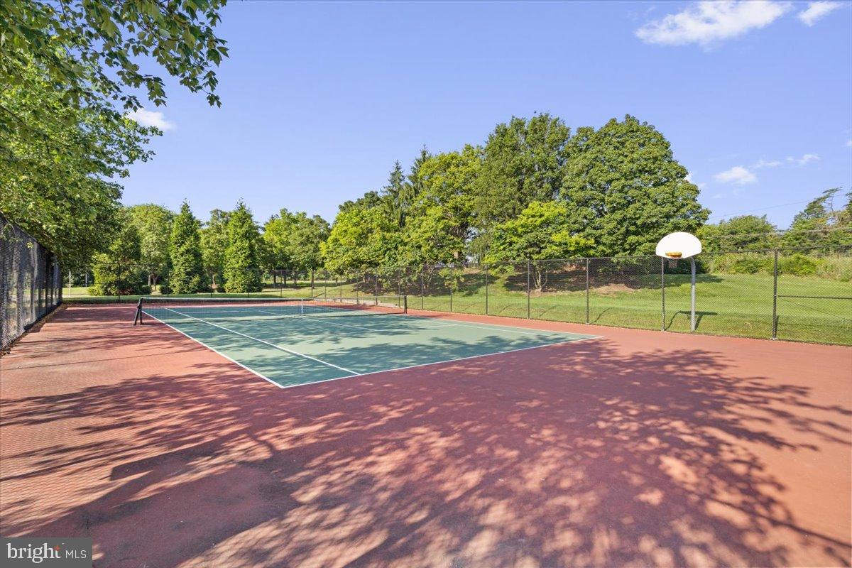 14319 FLOMATION CT, CENTREVILLE, Virginia 20121, 3 Bedrooms Bedrooms, 14 Rooms Rooms,3 BathroomsBathrooms,Residential,For sale,14319 FLOMATION CT,VAFX2258154 MLS # VAFX2258154