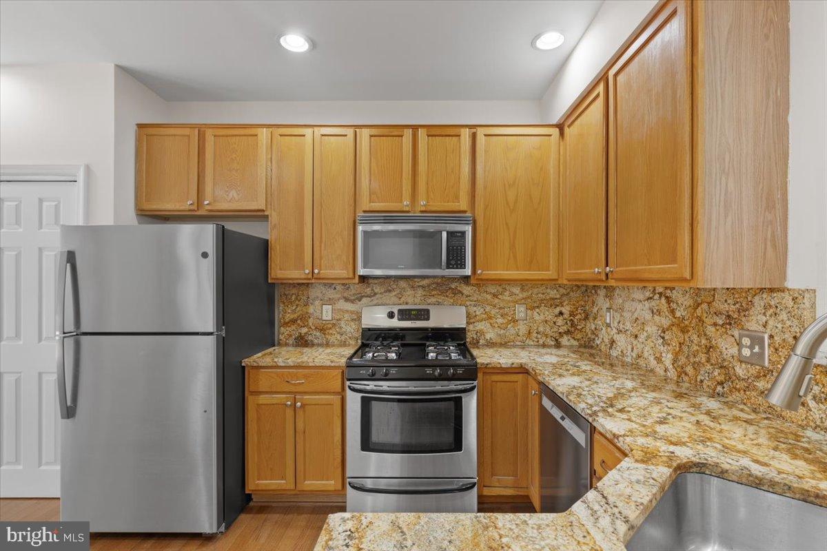 14319 FLOMATION CT, CENTREVILLE, Virginia 20121, 3 Bedrooms Bedrooms, 14 Rooms Rooms,3 BathroomsBathrooms,Residential,For sale,14319 FLOMATION CT,VAFX2258154 MLS # VAFX2258154
