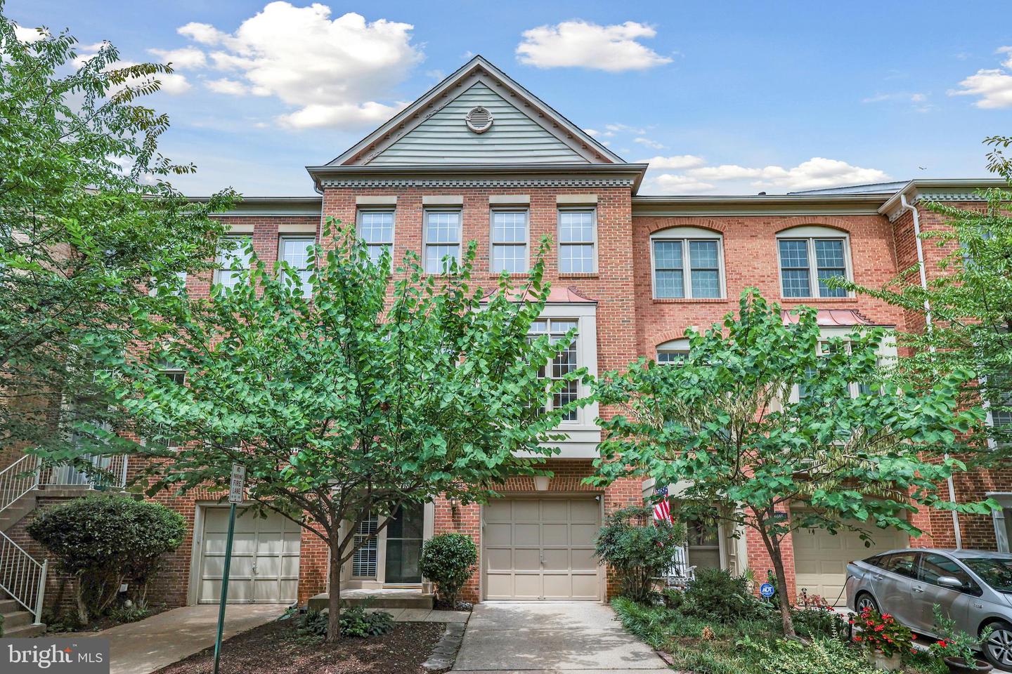 4687 KIRKPATRICK LN, ALEXANDRIA, Virginia 22311, 3 Bedrooms Bedrooms, ,3 BathroomsBathrooms,Residential,For sale,4687 KIRKPATRICK LN,VAAX2047992 MLS # VAAX2047992