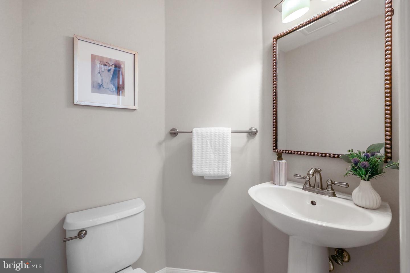 4687 KIRKPATRICK LN, ALEXANDRIA, Virginia 22311, 3 Bedrooms Bedrooms, ,3 BathroomsBathrooms,Residential,For sale,4687 KIRKPATRICK LN,VAAX2047992 MLS # VAAX2047992