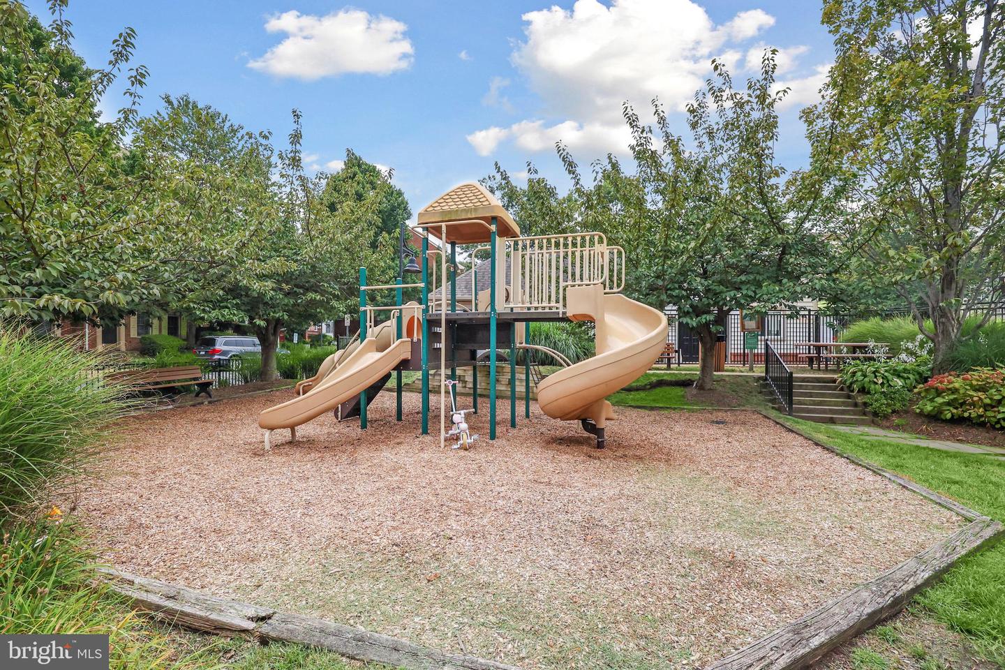 4687 KIRKPATRICK LN, ALEXANDRIA, Virginia 22311, 3 Bedrooms Bedrooms, ,3 BathroomsBathrooms,Residential,For sale,4687 KIRKPATRICK LN,VAAX2047992 MLS # VAAX2047992