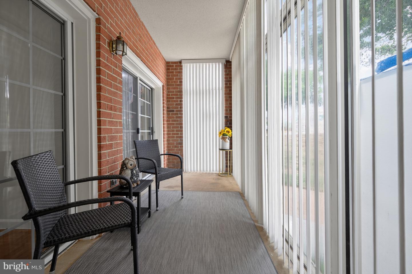 6908 FAIRFAX DR #112, ARLINGTON, Virginia 22213, 2 Bedrooms Bedrooms, ,1 BathroomBathrooms,Residential,For sale,6908 FAIRFAX DR #112,VAAR2061552 MLS # VAAR2061552