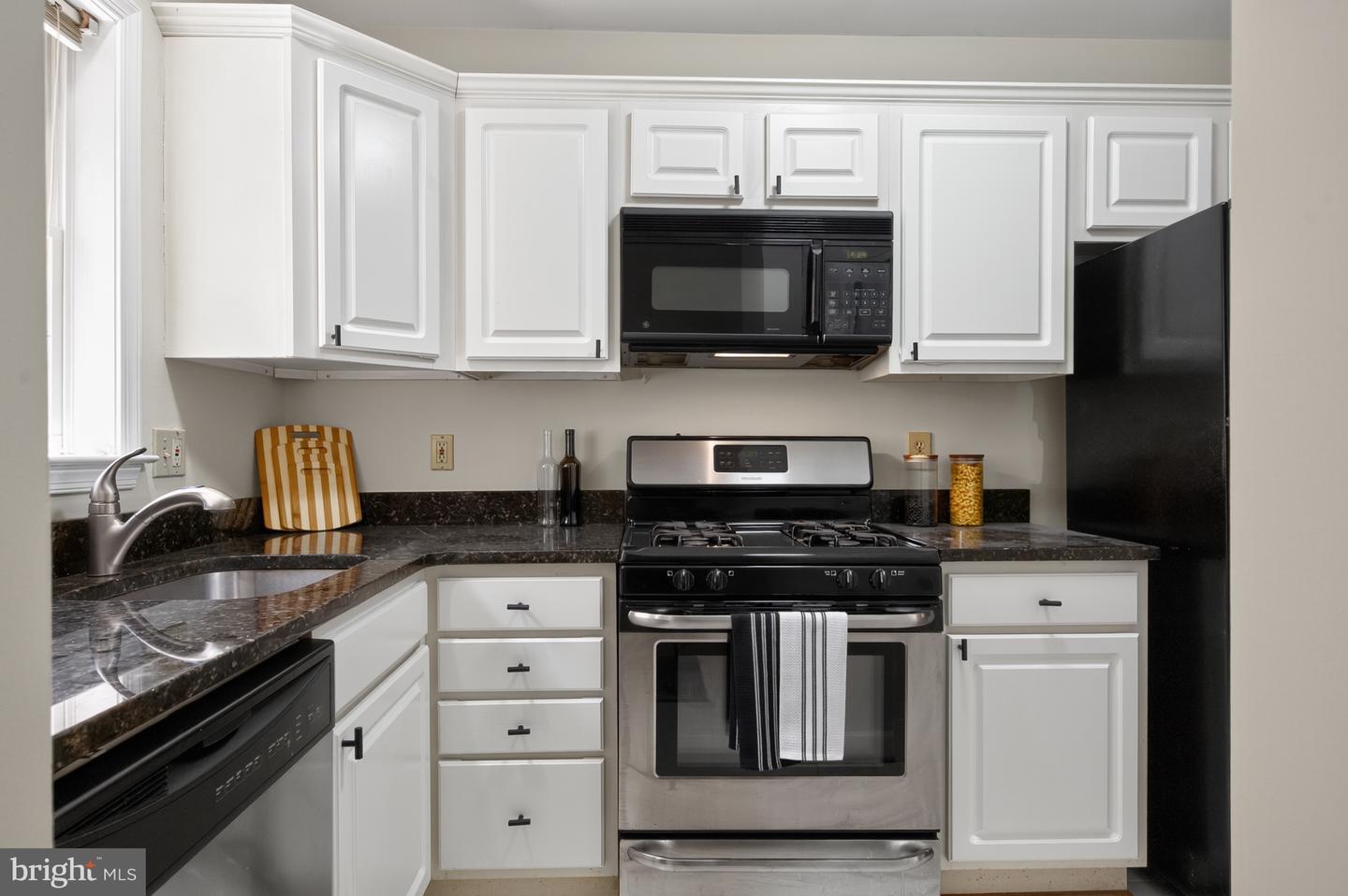 6908 FAIRFAX DR #112, ARLINGTON, Virginia 22213, 2 Bedrooms Bedrooms, ,1 BathroomBathrooms,Residential,For sale,6908 FAIRFAX DR #112,VAAR2061552 MLS # VAAR2061552