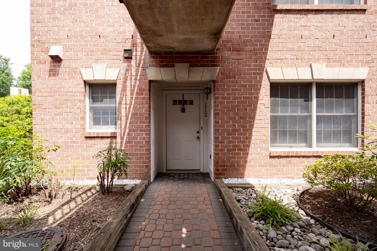 6908 FAIRFAX DR #112, ARLINGTON, Virginia 22213, 2 Bedrooms Bedrooms, ,1 BathroomBathrooms,Residential,For sale,6908 FAIRFAX DR #112,VAAR2061552 MLS # VAAR2061552