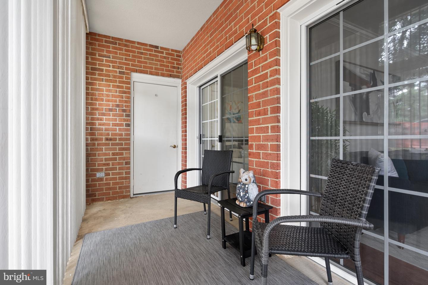 6908 FAIRFAX DR #112, ARLINGTON, Virginia 22213, 2 Bedrooms Bedrooms, ,1 BathroomBathrooms,Residential,For sale,6908 FAIRFAX DR #112,VAAR2061552 MLS # VAAR2061552