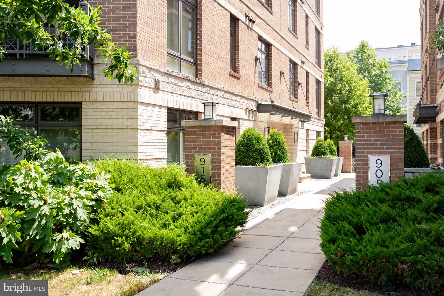 6908 FAIRFAX DR #112, ARLINGTON, Virginia 22213, 2 Bedrooms Bedrooms, ,1 BathroomBathrooms,Residential,For sale,6908 FAIRFAX DR #112,VAAR2061552 MLS # VAAR2061552