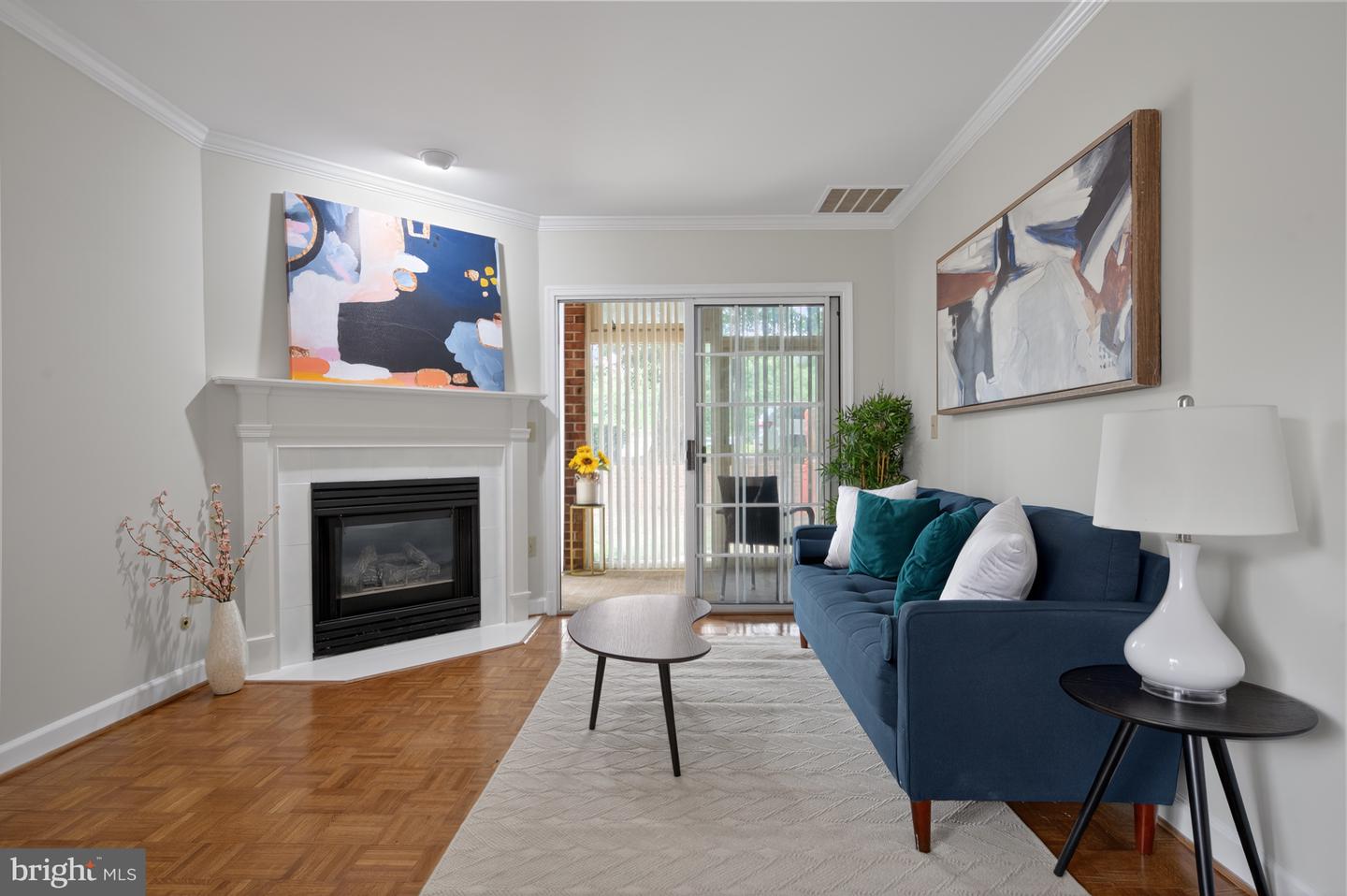 6908 FAIRFAX DR #112, ARLINGTON, Virginia 22213, 2 Bedrooms Bedrooms, ,1 BathroomBathrooms,Residential,For sale,6908 FAIRFAX DR #112,VAAR2061552 MLS # VAAR2061552