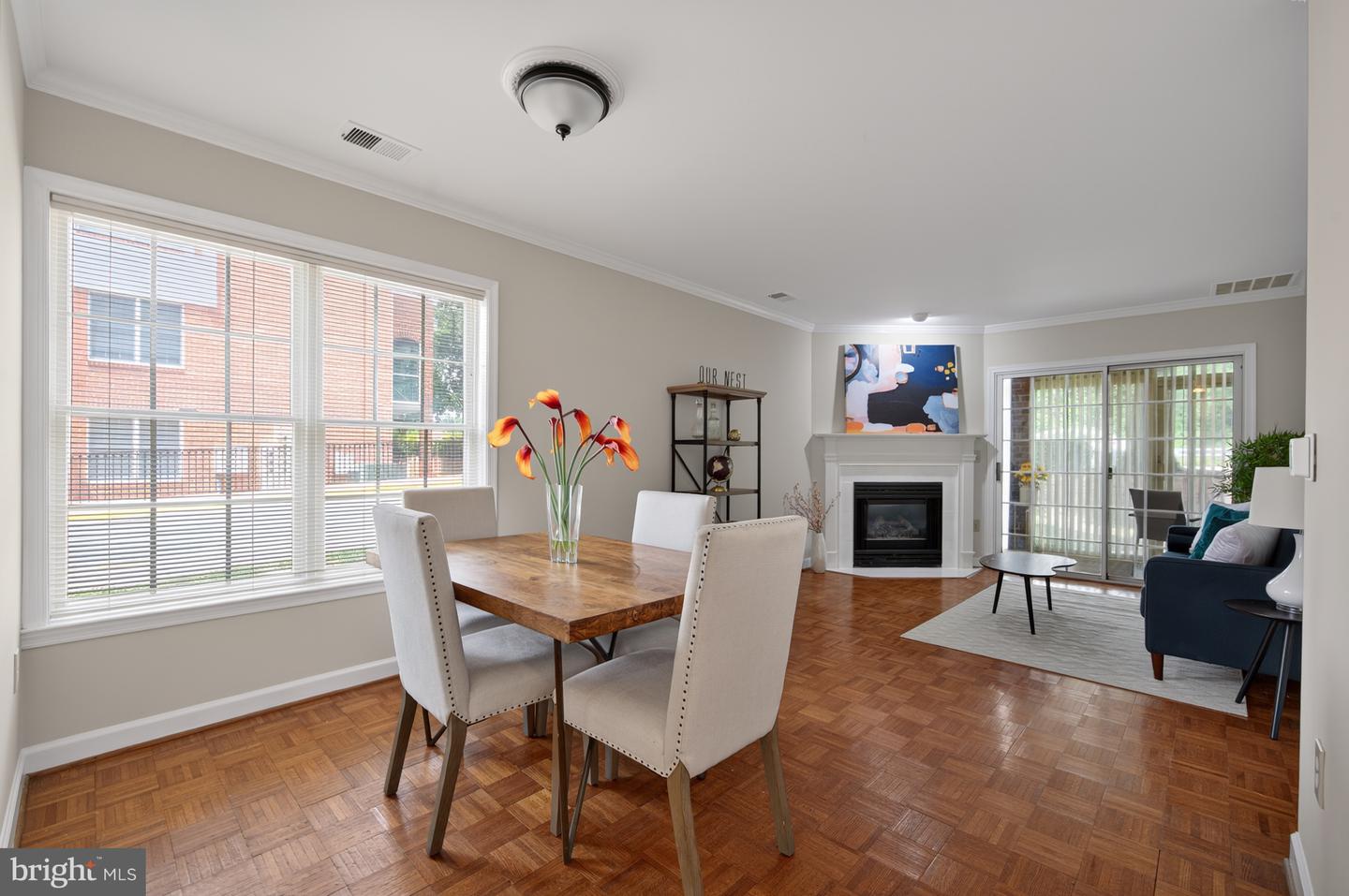 6908 FAIRFAX DR #112, ARLINGTON, Virginia 22213, 2 Bedrooms Bedrooms, ,1 BathroomBathrooms,Residential,For sale,6908 FAIRFAX DR #112,VAAR2061552 MLS # VAAR2061552
