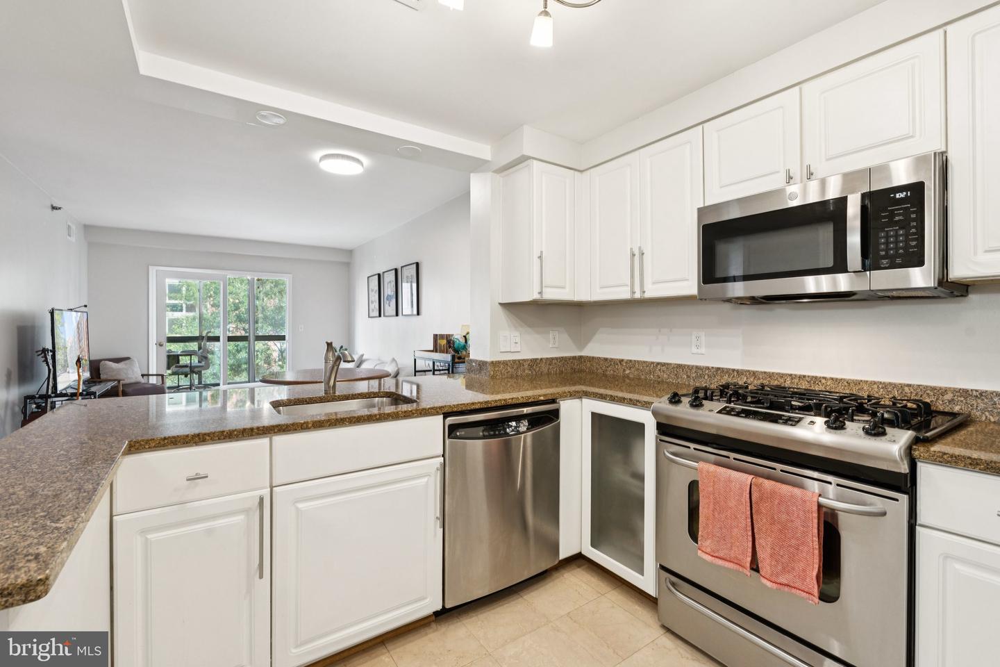 1045 N UTAH ST #2-406, ARLINGTON, Virginia 22201, 1 Bedroom Bedrooms, ,1 BathroomBathrooms,Residential,For sale,1045 N UTAH ST #2-406,VAAR2061556 MLS # VAAR2061556