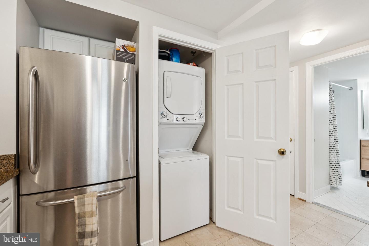 1045 N UTAH ST #2-406, ARLINGTON, Virginia 22201, 1 Bedroom Bedrooms, ,1 BathroomBathrooms,Residential,For sale,1045 N UTAH ST #2-406,VAAR2061556 MLS # VAAR2061556