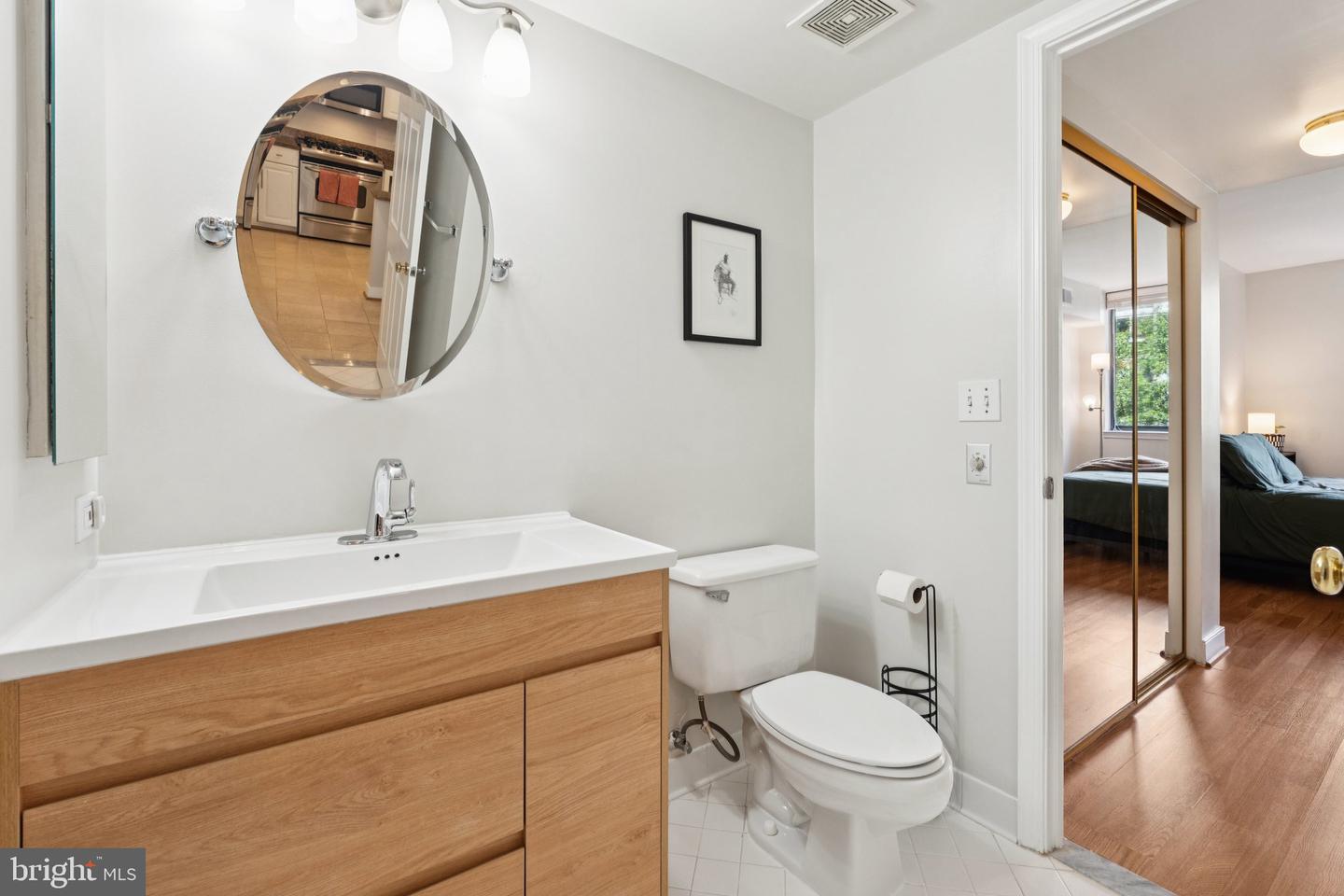 1045 N UTAH ST #2-406, ARLINGTON, Virginia 22201, 1 Bedroom Bedrooms, ,1 BathroomBathrooms,Residential,For sale,1045 N UTAH ST #2-406,VAAR2061556 MLS # VAAR2061556