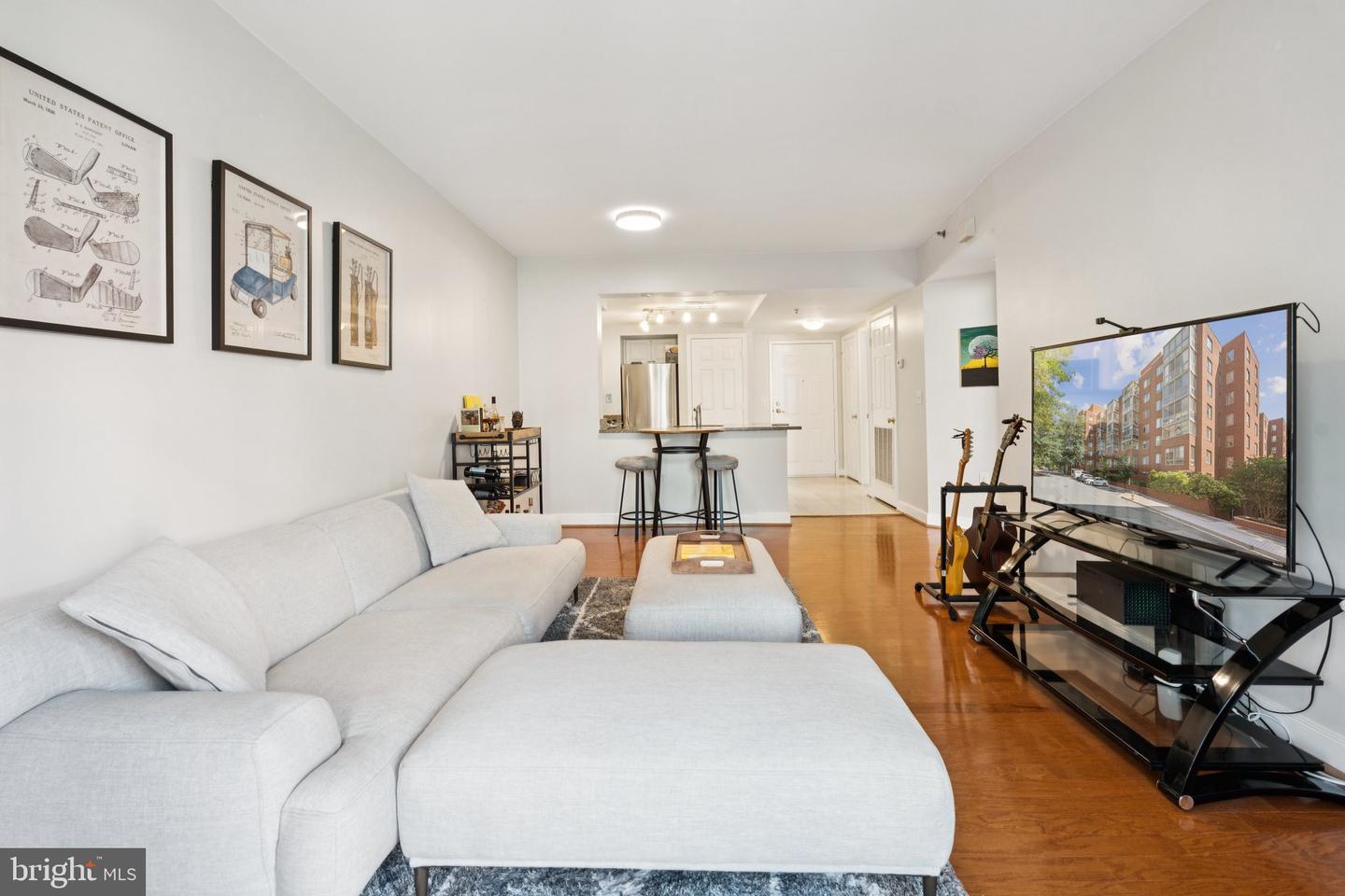 1045 N UTAH ST #2-406, ARLINGTON, Virginia 22201, 1 Bedroom Bedrooms, ,1 BathroomBathrooms,Residential,For sale,1045 N UTAH ST #2-406,VAAR2061556 MLS # VAAR2061556