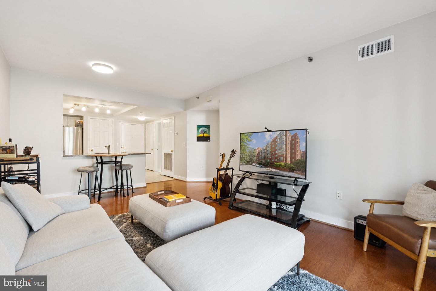 1045 N UTAH ST #2-406, ARLINGTON, Virginia 22201, 1 Bedroom Bedrooms, ,1 BathroomBathrooms,Residential,For sale,1045 N UTAH ST #2-406,VAAR2061556 MLS # VAAR2061556