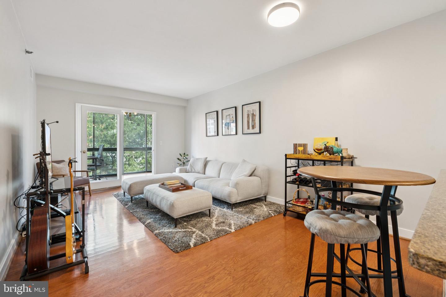 1045 N UTAH ST #2-406, ARLINGTON, Virginia 22201, 1 Bedroom Bedrooms, ,1 BathroomBathrooms,Residential,For sale,1045 N UTAH ST #2-406,VAAR2061556 MLS # VAAR2061556