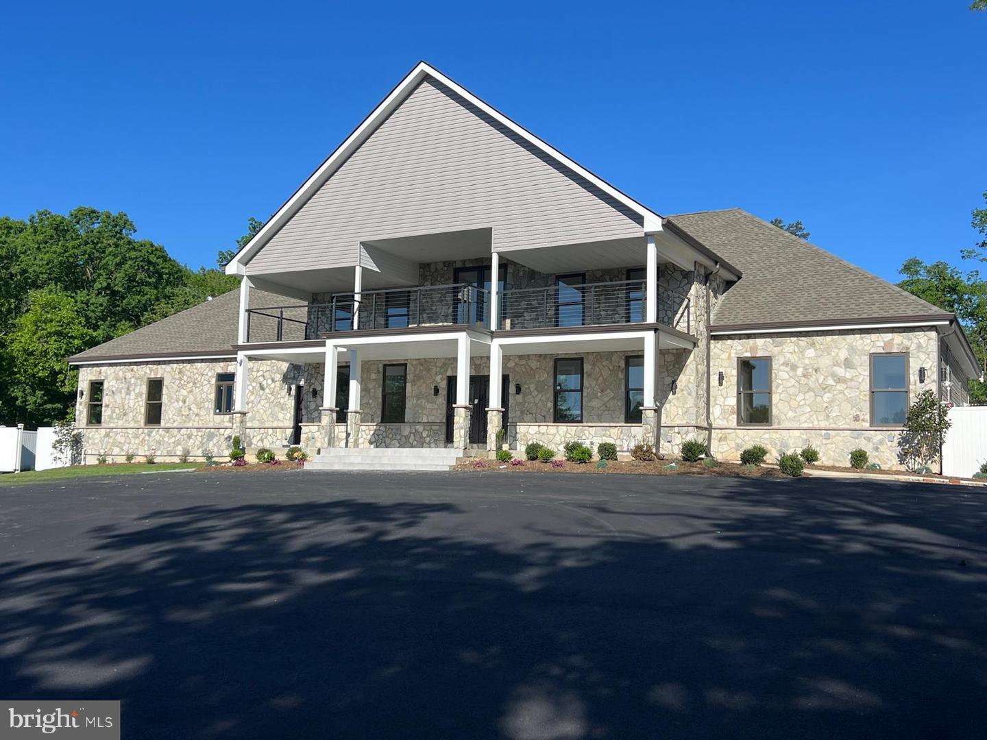 24035 NEW MOUNTAIN RD, ALDIE, Virginia 20105, 4 Bedrooms Bedrooms, ,4 BathroomsBathrooms,Residential,For sale,24035 NEW MOUNTAIN RD,VALO2103470 MLS # VALO2103470