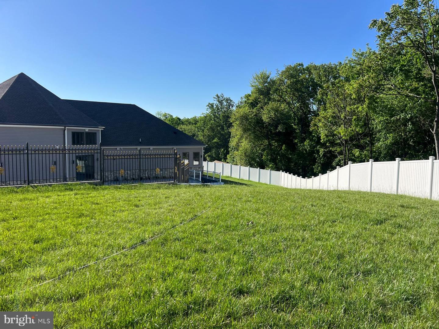 24035 NEW MOUNTAIN RD, ALDIE, Virginia 20105, 4 Bedrooms Bedrooms, ,4 BathroomsBathrooms,Residential,For sale,24035 NEW MOUNTAIN RD,VALO2103470 MLS # VALO2103470