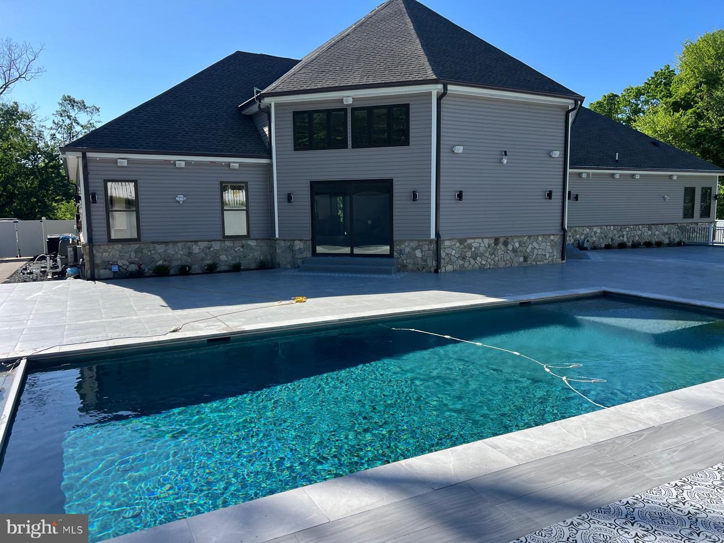 24035 NEW MOUNTAIN RD, ALDIE, Virginia 20105, 4 Bedrooms Bedrooms, ,4 BathroomsBathrooms,Residential,For sale,24035 NEW MOUNTAIN RD,VALO2103470 MLS # VALO2103470