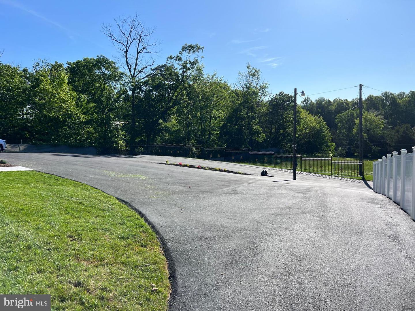 24035 NEW MOUNTAIN RD, ALDIE, Virginia 20105, 4 Bedrooms Bedrooms, ,4 BathroomsBathrooms,Residential,For sale,24035 NEW MOUNTAIN RD,VALO2103470 MLS # VALO2103470