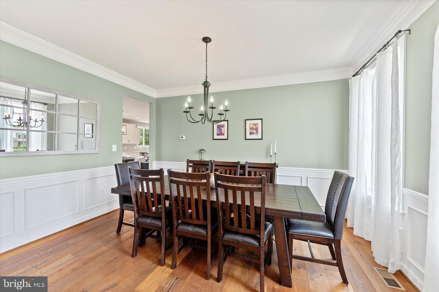 15061 LYNNFORD CT, WATERFORD, Virginia 20197, 5 Bedrooms Bedrooms, ,3 BathroomsBathrooms,Residential,For sale,15061 LYNNFORD CT,VALO2103560 MLS # VALO2103560