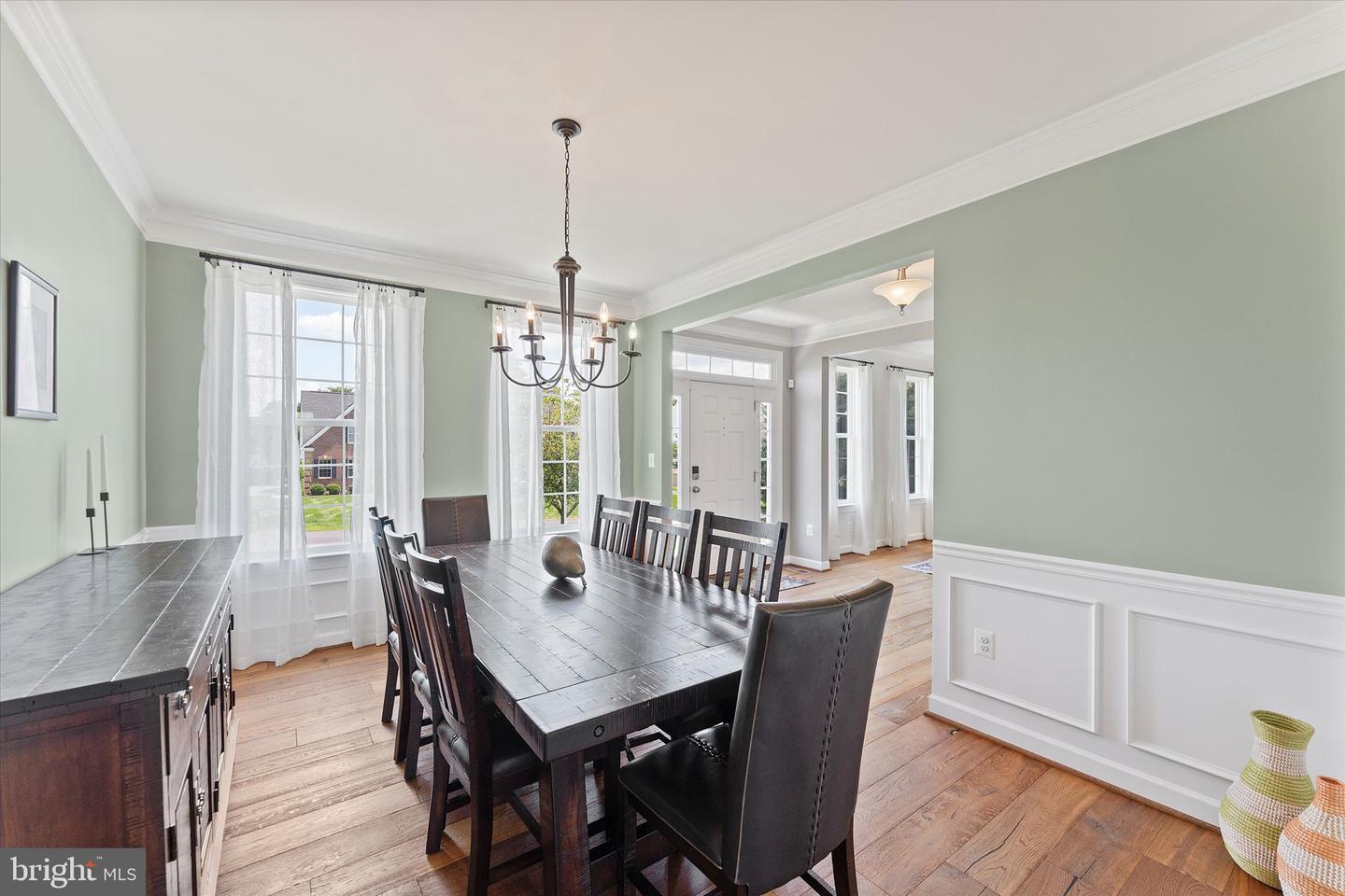 15061 LYNNFORD CT, WATERFORD, Virginia 20197, 5 Bedrooms Bedrooms, ,3 BathroomsBathrooms,Residential,For sale,15061 LYNNFORD CT,VALO2103560 MLS # VALO2103560