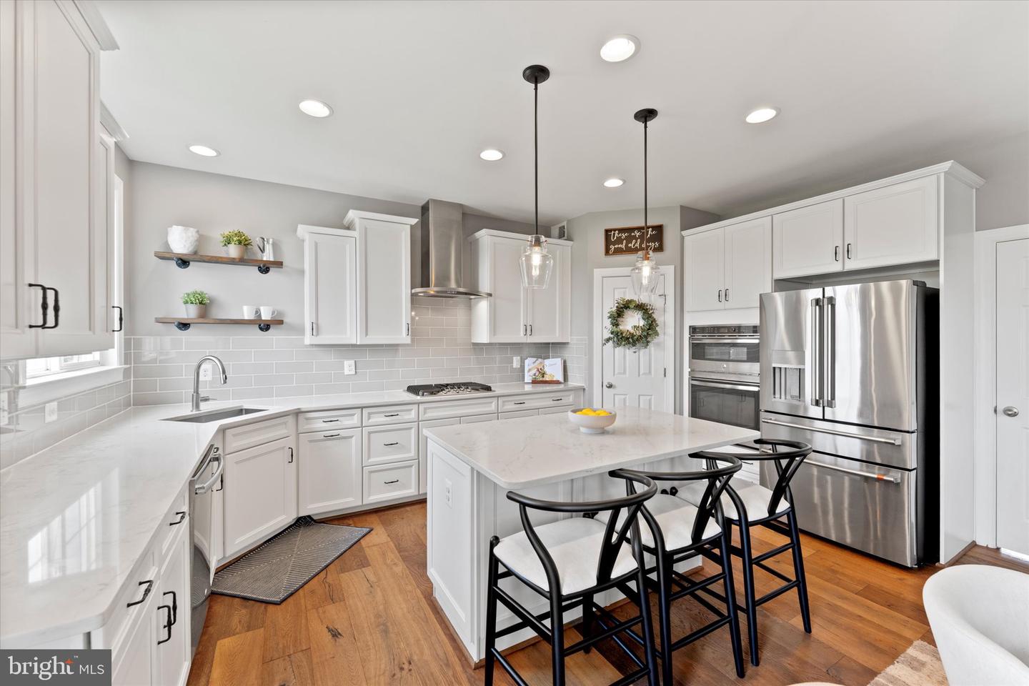 15061 LYNNFORD CT, WATERFORD, Virginia 20197, 5 Bedrooms Bedrooms, ,3 BathroomsBathrooms,Residential,For sale,15061 LYNNFORD CT,VALO2103560 MLS # VALO2103560