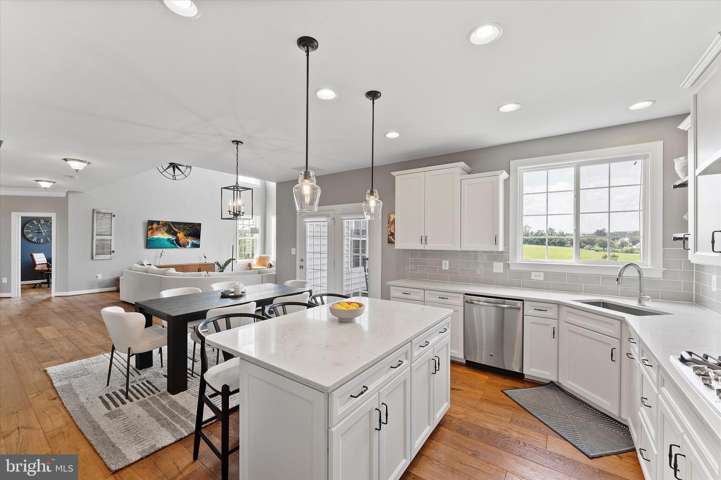 15061 LYNNFORD CT, WATERFORD, Virginia 20197, 5 Bedrooms Bedrooms, ,3 BathroomsBathrooms,Residential,For sale,15061 LYNNFORD CT,VALO2103560 MLS # VALO2103560