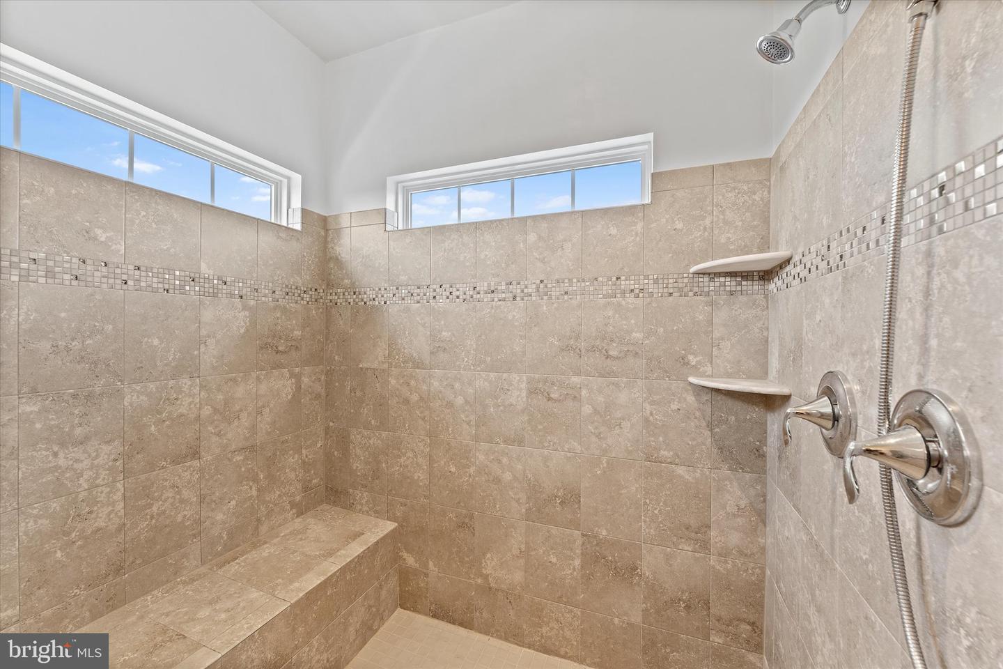 15061 LYNNFORD CT, WATERFORD, Virginia 20197, 5 Bedrooms Bedrooms, ,3 BathroomsBathrooms,Residential,For sale,15061 LYNNFORD CT,VALO2103560 MLS # VALO2103560