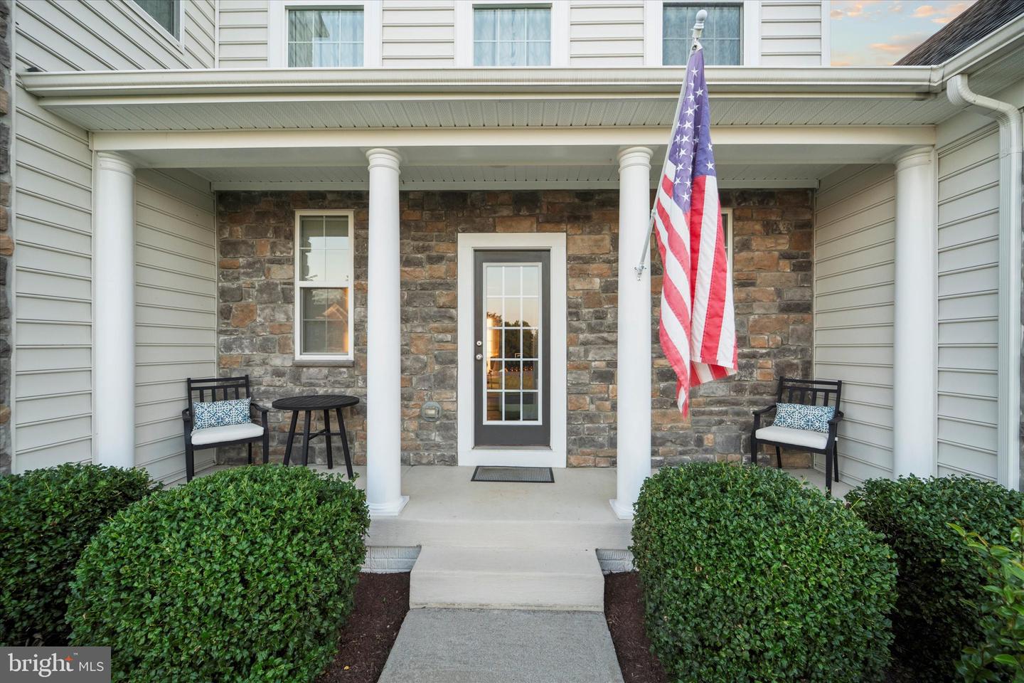 15061 LYNNFORD CT, WATERFORD, Virginia 20197, 5 Bedrooms Bedrooms, ,3 BathroomsBathrooms,Residential,For sale,15061 LYNNFORD CT,VALO2103560 MLS # VALO2103560