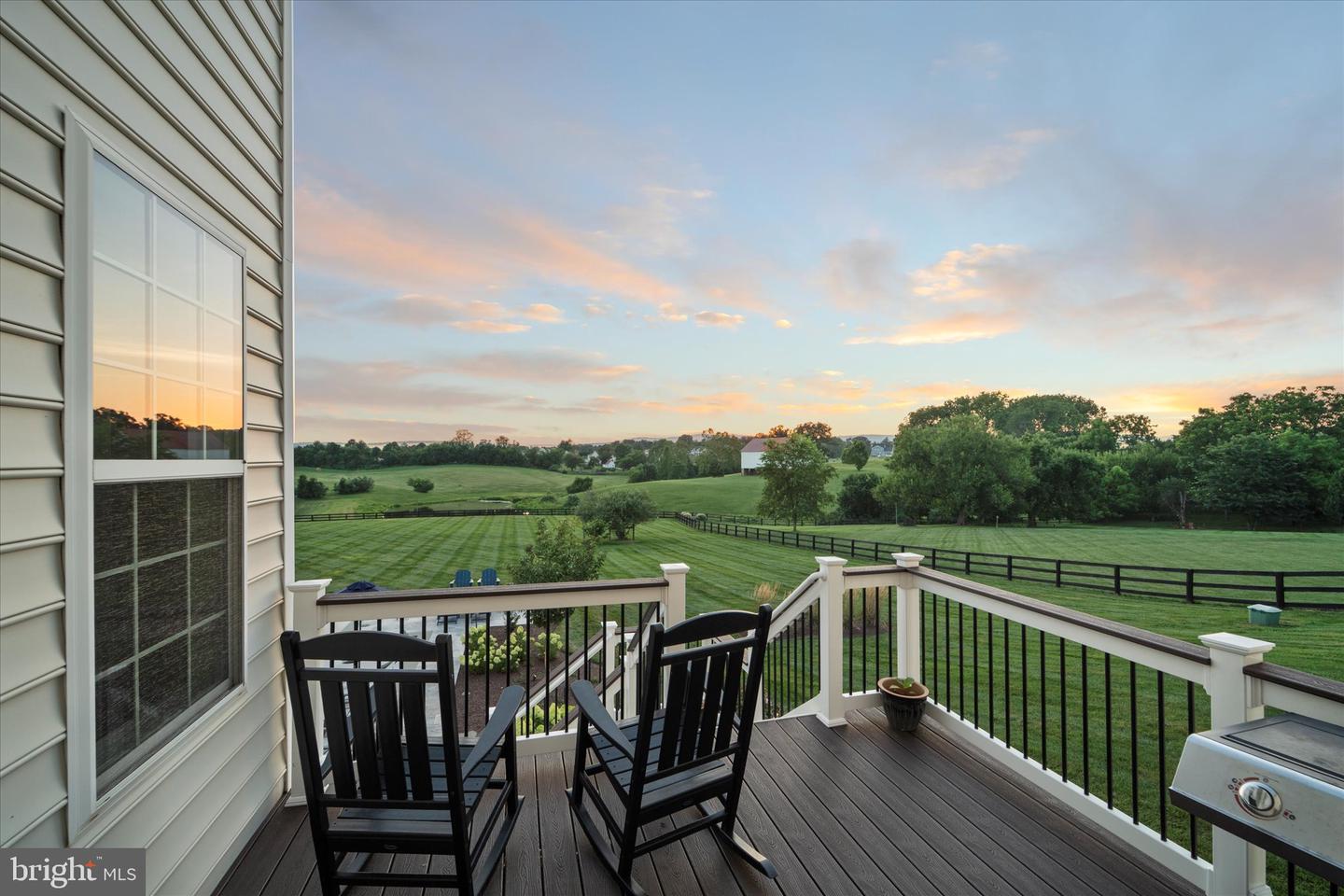 15061 LYNNFORD CT, WATERFORD, Virginia 20197, 5 Bedrooms Bedrooms, ,3 BathroomsBathrooms,Residential,For sale,15061 LYNNFORD CT,VALO2103560 MLS # VALO2103560