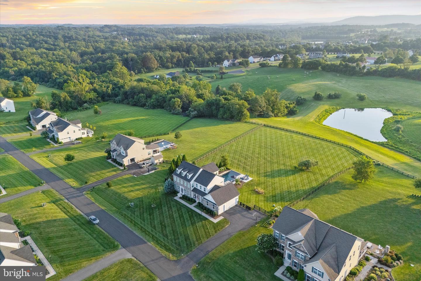 15061 LYNNFORD CT, WATERFORD, Virginia 20197, 5 Bedrooms Bedrooms, ,3 BathroomsBathrooms,Residential,For sale,15061 LYNNFORD CT,VALO2103560 MLS # VALO2103560