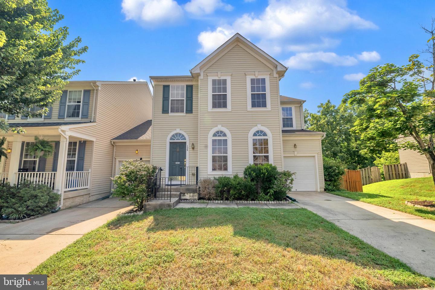 126 EXECUTIVE CIR, STAFFORD, Virginia 22554, 4 Bedrooms Bedrooms, ,3 BathroomsBathrooms,Residential,For sale,126 EXECUTIVE CIR,VAST2041330 MLS # VAST2041330