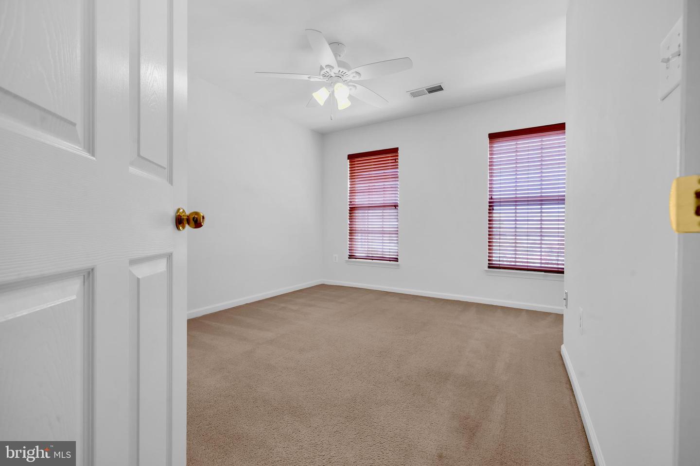 126 EXECUTIVE CIR, STAFFORD, Virginia 22554, 4 Bedrooms Bedrooms, ,3 BathroomsBathrooms,Residential,For sale,126 EXECUTIVE CIR,VAST2041330 MLS # VAST2041330