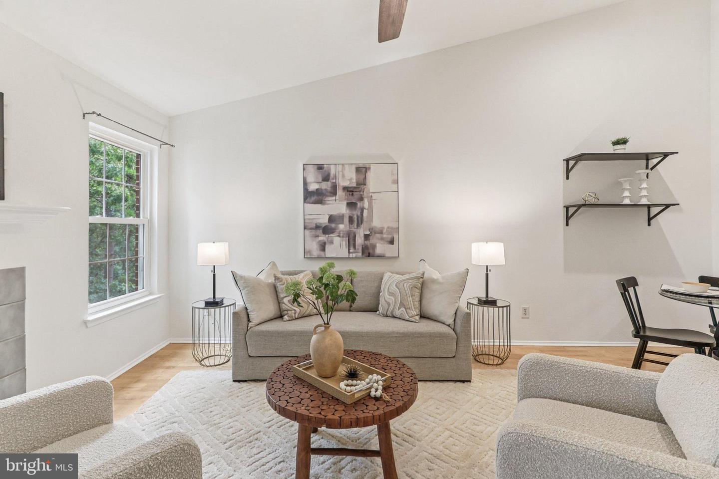 3307 WYNDHAM CIR #4159, ALEXANDRIA, Virginia 22302, 1 Bedroom Bedrooms, ,1 BathroomBathrooms,Residential,For sale,3307 WYNDHAM CIR #4159,VAAX2048082 MLS # VAAX2048082