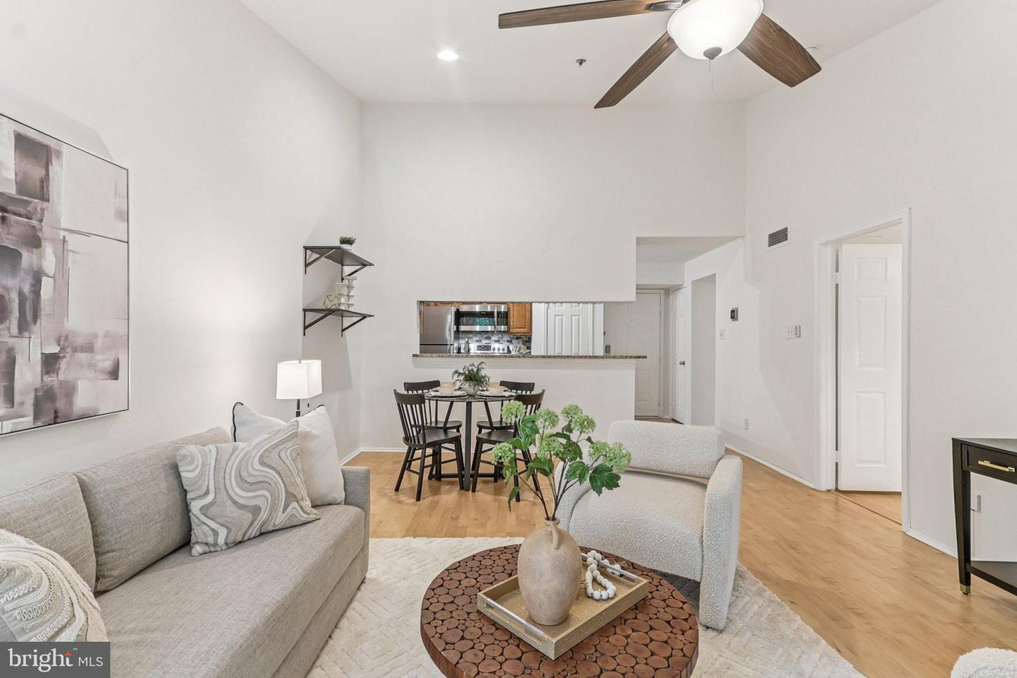 3307 WYNDHAM CIR #4159, ALEXANDRIA, Virginia 22302, 1 Bedroom Bedrooms, ,1 BathroomBathrooms,Residential,For sale,3307 WYNDHAM CIR #4159,VAAX2048082 MLS # VAAX2048082