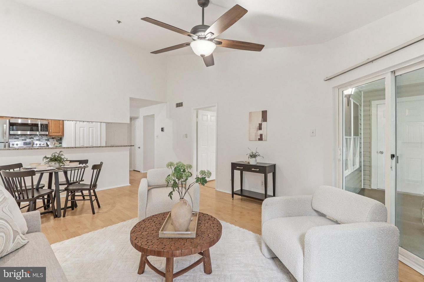 3307 WYNDHAM CIR #4159, ALEXANDRIA, Virginia 22302, 1 Bedroom Bedrooms, ,1 BathroomBathrooms,Residential,For sale,3307 WYNDHAM CIR #4159,VAAX2048082 MLS # VAAX2048082