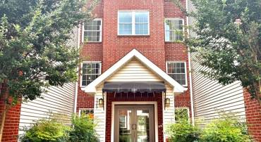 3307 WYNDHAM CIR #4159, ALEXANDRIA, Virginia 22302, 1 Bedroom Bedrooms, ,1 BathroomBathrooms,Residential,For sale,3307 WYNDHAM CIR #4159,VAAX2048082 MLS # VAAX2048082