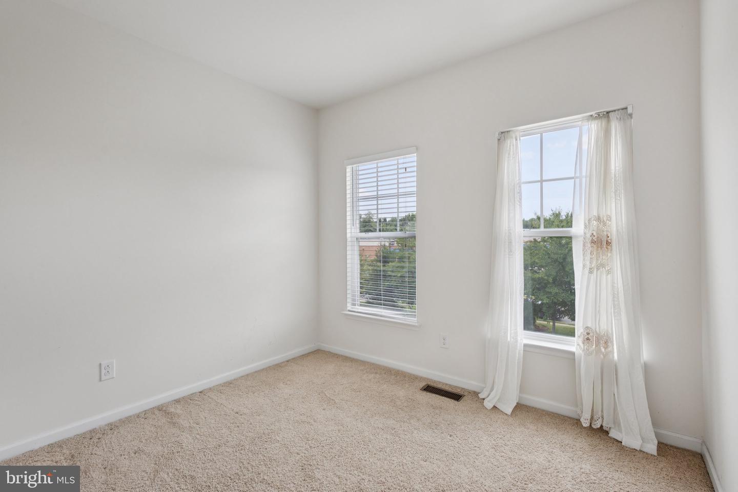 9027 PHITA LN, MANASSAS PARK, Virginia 20111, 3 Bedrooms Bedrooms, ,3 BathroomsBathrooms,Residential,For sale,9027 PHITA LN,VAMP2003200 MLS # VAMP2003200