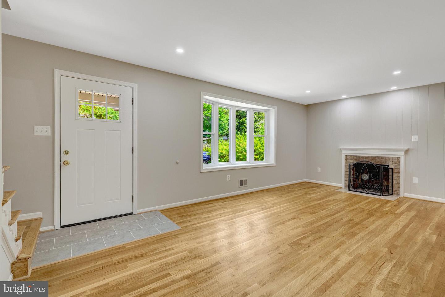 5122 POMMEROY DR, FAIRFAX, Virginia 22032, 5 Bedrooms Bedrooms, ,2 BathroomsBathrooms,Residential,For sale,5122 POMMEROY DR,VAFX2258712 MLS # VAFX2258712