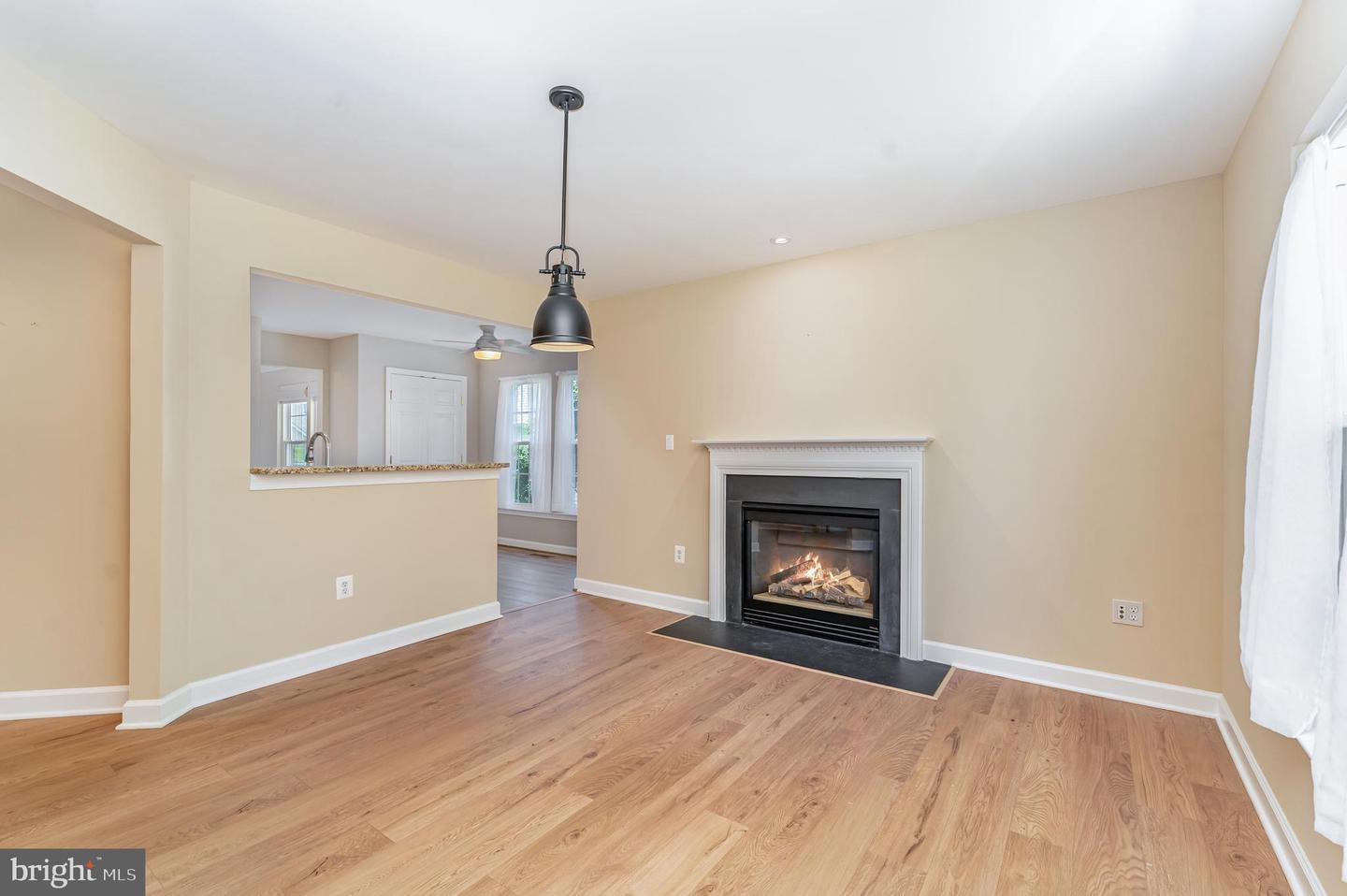 524 COLONY CT, WARRENTON, Virginia 20186, 4 Bedrooms Bedrooms, 17 Rooms Rooms,3 BathroomsBathrooms,Residential,For sale,524 COLONY CT,VAFQ2017700 MLS # VAFQ2017700