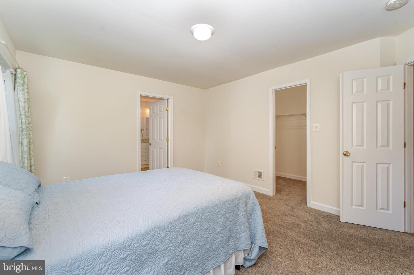 524 COLONY CT, WARRENTON, Virginia 20186, 4 Bedrooms Bedrooms, 17 Rooms Rooms,3 BathroomsBathrooms,Residential,For sale,524 COLONY CT,VAFQ2017700 MLS # VAFQ2017700